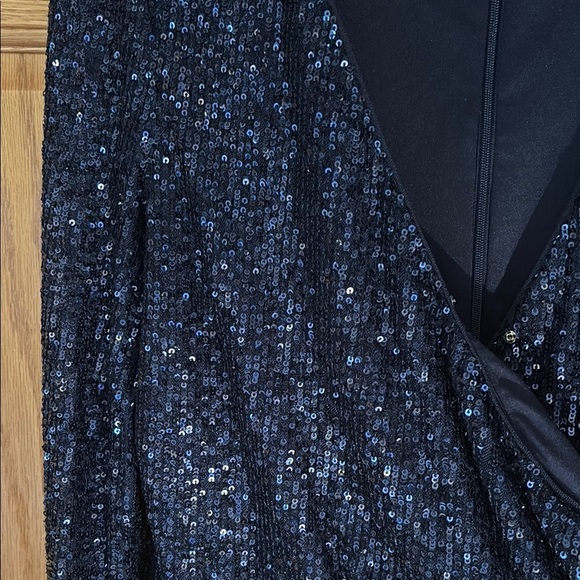 Parker Rent the Runway Elegant Navy Sequin Wrap Top Large - Picture 3 of 6
